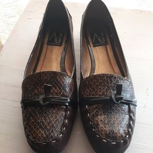 Dark Brown flats